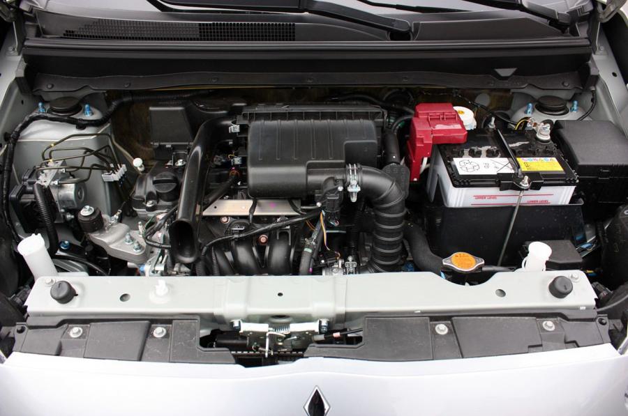  Mitsubishi Mirage 2014 года  (фото 10 из 39)
